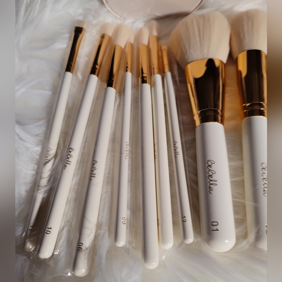 BeBella 12 pc Brush Set in Faux Leather holder. Brand New 💎 - Picture 4 of 7